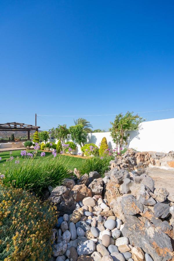 Georgia'S Apartments Kouremenos Beach Anevato Экстерьер фото